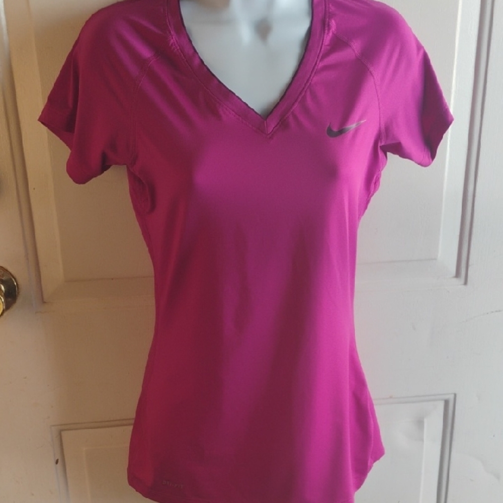 Nike Women's Magenta V-Neck Tee